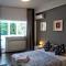 Central Bright Modern Studio