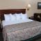 Pikes Waterfront Lodge