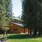 DiamondStone Guest Lodges - La Pine