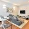 Chic Metro Apartment with Free Parking and Air-con