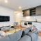 Chic Metro Apartment with Free Parking and Air-con - 奥克兰