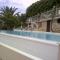 Foto: Seaside house with a swimming pool Cove Pribinja, Hvar - 15324