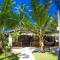 Island View Bar & Bungalow