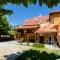 Almafa Apartmanház - إغير