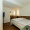 Mr. Lobster’s Secret Den design hostel - Tchaj-pej