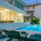 Villa Barbara-Kastela with heated pool