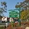 Coast Village Inn