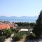 Apartment Gradac 6819a
