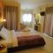 Faros Luxury Suites