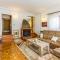 Three-Bedroom Apartment Meden