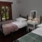 Ty Carreg Fach Staycation Cottage Cardiff