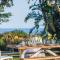 Kingsley House Chalet