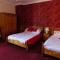 The Londesborough Arms bar with en-suite rooms - Market Weighton