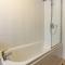 JOIVY Spacious 2BR Apt in New Town, Prime Location - Edimburgo