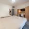 LOasis Hotel