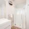 Luxury Rata Apartment - B