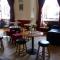 The Londesborough Arms bar with en-suite rooms - Market Weighton