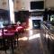 The Londesborough Arms bar with en-suite rooms - Market Weighton