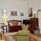 Traditional 2 Bedroom Church Gatehouse Foto: Traditional 2 Bedroom Church Gatehouse