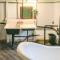 Co-ed Dorm with Fantastic Patio! - Ewing