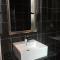 Halvard Hotel - Douglas
