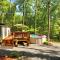 Pocono cabin with private pool at Shawnee Mtn - East Stroudsburg