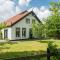 Foto: Cozy Holiday Home in Schoorl with Private Garden 1/23