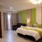 Green Side accommodation - Rustenburg