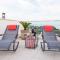 Bubbles Penthouse with Jacuzzi