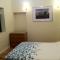 Lyall Apartment Hotel