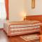 Pannon Hotel Bejelentkezés 20 óráig, Check-in until 20 o'clock, Einchecken bis 20 Uhr - Mohács