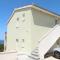Apartments Maras