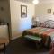 Sun -N- Sand Motel