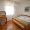 Apartment Alex by El-Pi Tours - Njivice