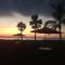 PRIVATE HOT TUB, POOL BBQ fenced retreat, a mile walk from beaches pet Friendly