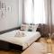 Red Brick Old Town Apartment