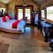 OuKlip Game Lodge - Klipdrift