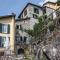 Unique house directly on Lake Como