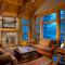 Tamarack Lodge