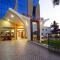 Hotel Aadhi