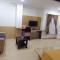 Hotel Aadhi