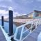 The Carnarvon Luxury Canal Home