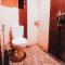RedDoorz Plus near Sultan Hasanuddin Airport - Makasar