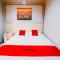 RedDoorz Plus near Sultan Hasanuddin Airport - Makassar