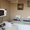 Park Avenue Inn & Suites