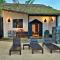 Blue Parrot Beach Villa