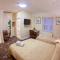 Gatwick Turret Guest House - Horley