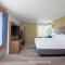 Holiday Inn Express & Suites Pasadena - Los Angeles by IHG