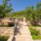 Green Paradise Apartments