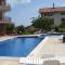Templum Yovis Apartments
